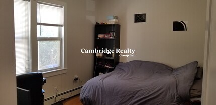 1556 Cambridge St, Unit 1A in Cambridge, MA - Building Photo - Building Photo
