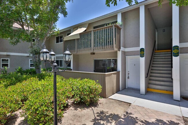 6333 College Grove Way in San Diego, CA - Building Photo - Building Photo