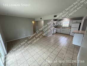 516 Lehman Dr in Jacksonville, AR - Building Photo - Building Photo