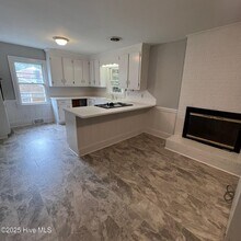 2405 Jefferson Dr in Greenville, NC - Building Photo - Building Photo