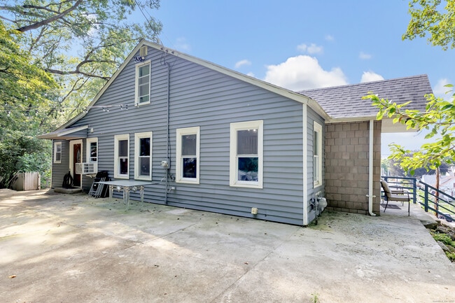 18 Vose St in Ansonia, CT - Building Photo - Building Photo