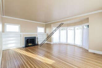 2615 Maxwell Ave in Oakland, CA - Building Photo - Building Photo