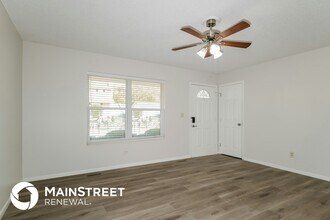 1094 Eagle Nest Dr in Festus, MO - Building Photo - Building Photo