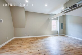 1563 N 4th St in Columbus, OH - Foto de edificio - Building Photo