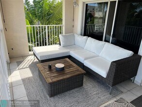 2601 Bay Dr in Pompano Beach, FL - Building Photo - Building Photo