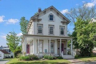 7 Salem St, Unit 7A in Wakefield, MA - Building Photo