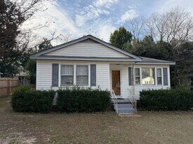 329 Guilford St in West Columbia, SC - Building Photo