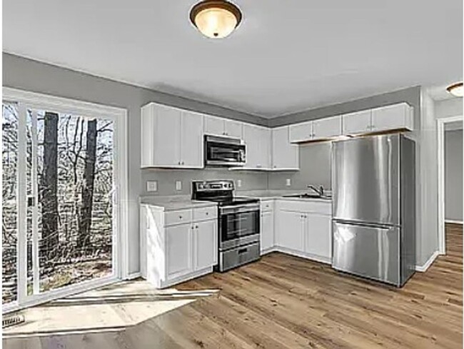 1712 Cindy Lynn St in Urbana, IL - Building Photo - Building Photo