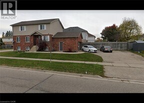 244 Wilderness Dr in Kitchener, ON - Building Photo