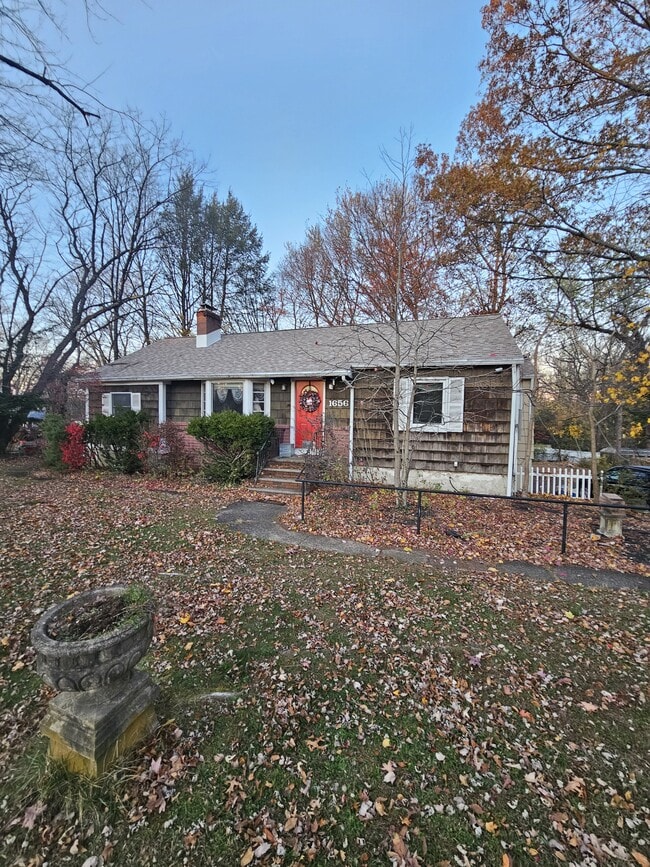 1656 Hamburg Tpke in Wayne, NJ - Building Photo - Building Photo