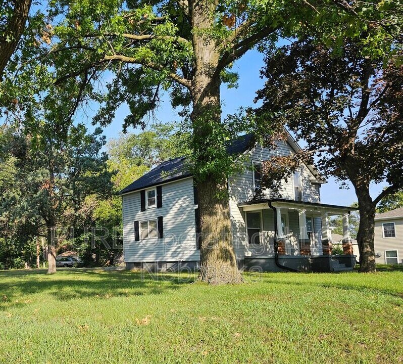 1809 N 33rd St in Lincoln, NE - Building Photo
