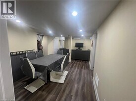 47 Olivia Marie Rd in Brampton, ON - Building Photo