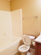 4925 Sierra Way, Unit Room 3 in Atlanta, GA - Building Photo - Building Photo