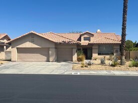 40180 Eastwood Ln in Palm Desert, CA - Building Photo