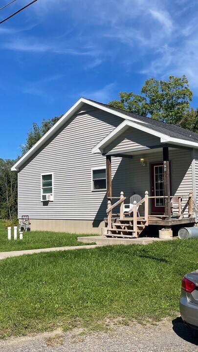 175 Kendall Ave, Unit 175 Kendall ave A in Ithaca, NY - Foto de edificio
