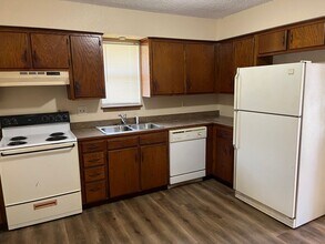 1422 N La Fontaine Ave in Springfield, MO - Building Photo - Building Photo