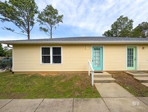5652 Dee St in Gulf Shores, AL - Building Photo - Building Photo