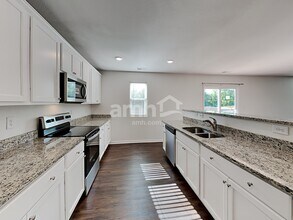 253 Rustling Way in Zebulon, NC - Building Photo - Building Photo