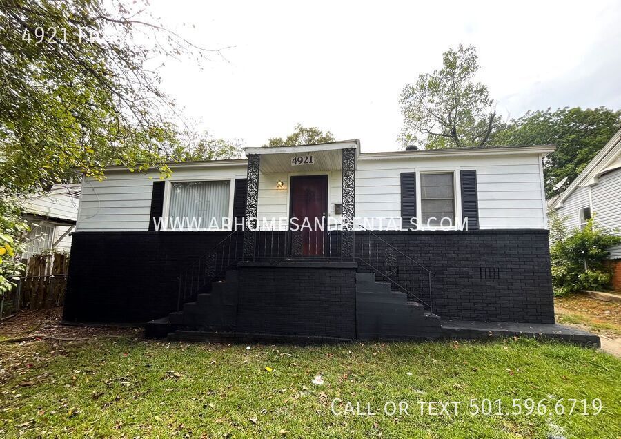 4921 Francis St in North Little Rock, AR - Foto de edificio