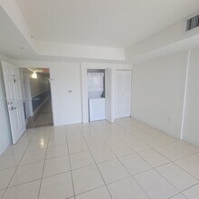 6355 SW 8th St-Unit -700 in West Miami, FL - Building Photo - Building Photo