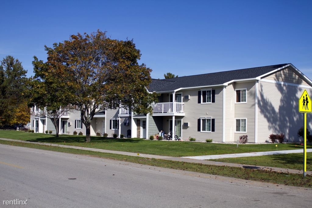 Pine Meadow Apartments in Alpena, MI - Foto de edificio