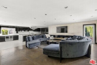 459 Croft Ave in Los Angeles, CA - Building Photo - Building Photo