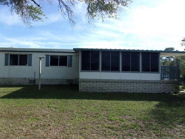 7360 Harlow St in Brooksville, FL - Building Photo - Building Photo