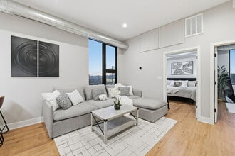 6044 N Winthrop Ave in Chicago, IL - Foto de edificio - Building Photo