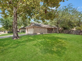 23526 Tree House Ln in Spring, TX - Building Photo