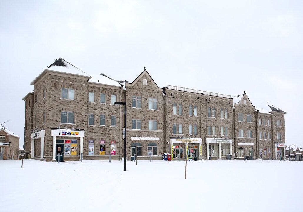 35-65 Bonnie Braes Dr in Brampton, ON - Building Photo