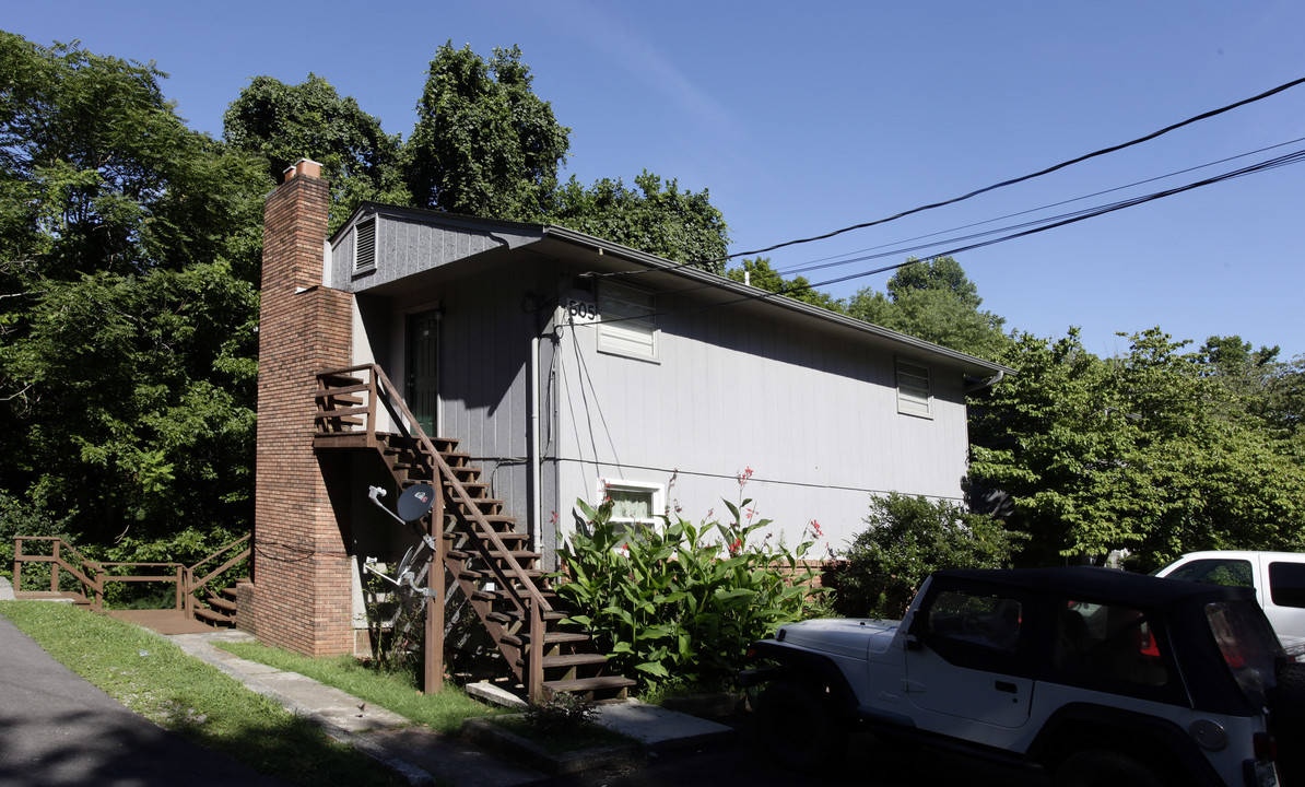 743-915 E Red Bud Rd in Knoxville, TN - Building Photo