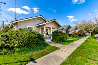 501 Grove St in Roseville, CA - Building Photo - Building Photo