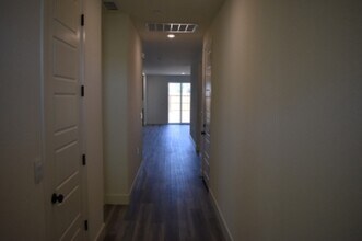 712 Stephanie Dr in Merced, CA - Building Photo - Building Photo