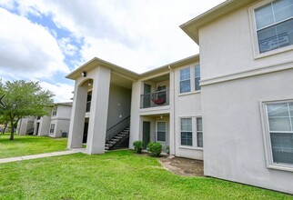 La Villita Apartments in Brownsville, TX - Foto de edificio - Building Photo