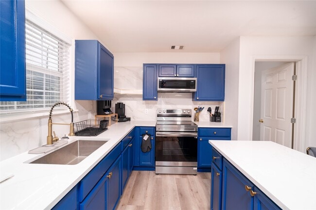 4612 Hershe St in Houston, TX - Building Photo - Building Photo