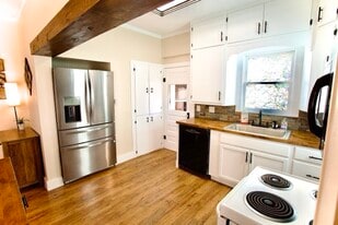 707 Saint Marys St in Ellis, KS - Building Photo