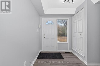 1864 Manotick Station Rd in Ottawa, ON - Building Photo - Building Photo