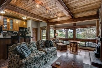 31500 Runaway Pl in Steamboat Springs, CO - Building Photo - Building Photo