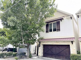 1315 Asbury St in Houston, TX - Building Photo