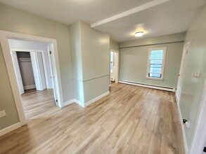 309 Duke St W in Saint John, NB - Building Photo - Building Photo