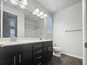 4418 Natomas Central Dr in Sacramento, CA - Foto de edificio - Building Photo