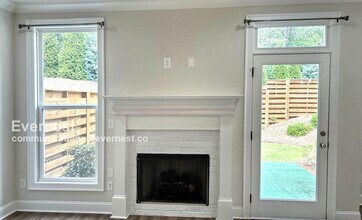 1011 Towneship Wy in Roswell, GA - Building Photo - Building Photo