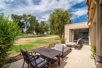 645 Hospitality Dr in Rancho Mirage, CA - Building Photo - Building Photo