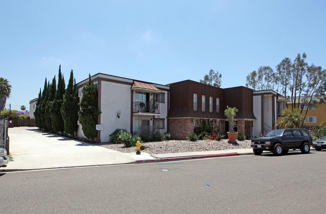 4781 SEMINOLE Dr in San Diego, CA - Building Photo