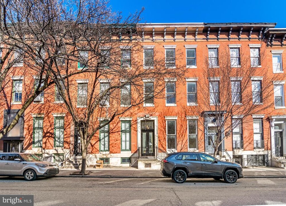 919 St Paul St-Unit -3FL in Baltimore, MD - Building Photo