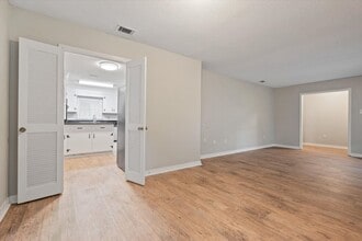 2951 Yorkwood Rd E in Mobile, AL - Building Photo - Building Photo