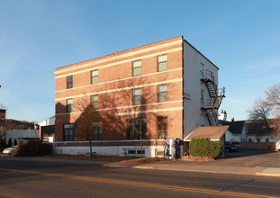 OSCEOLA APARTMENTS in Osceola, WI - Building Photo - Building Photo