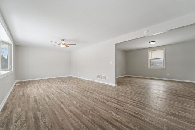 950 W Chestnut St in Coatesville, PA - Building Photo - Building Photo