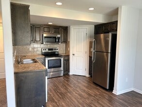 1504 NE Erin Ct in Grain Valley, MO - Building Photo - Building Photo