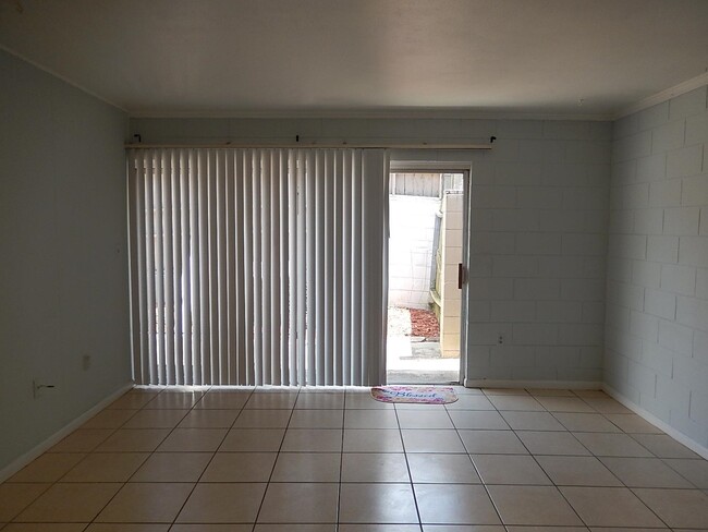 2241 W Pensacola St in Tallahassee, FL - Building Photo - Building Photo